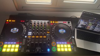 Pioneer DDJ-1000 + Decksaver Rekordbox