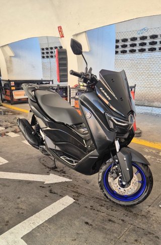 Yamaha NMAX 2025 - 1300km (NEGOCIABLE.)