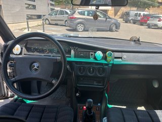 Mercedes-Benz 190 E 2.3 1989
