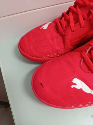 Zapatillas de fútbol sala Puma rojas