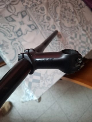 Manillar carbono con potencia
