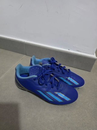 Botas fútbol niño/niña Talla 34 Adidas Messi