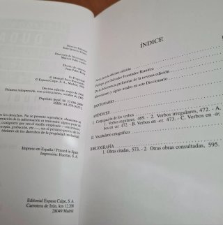 Diccionario de dudas y dificultades de la lengu...