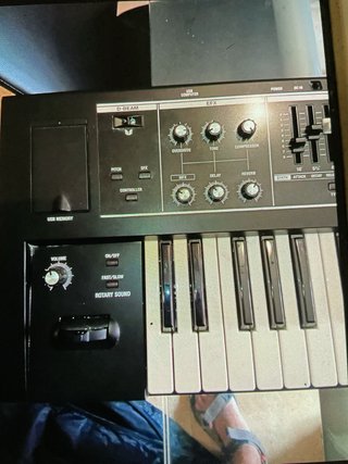 Teclado Sintetizador Roland VR-09