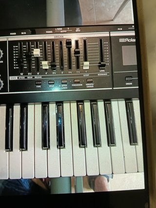 Teclado Sintetizador Roland VR-09