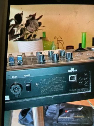 Teclado Sintetizador Roland VR-09