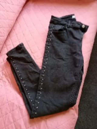 Pantalón mujer elástico con tachuelas