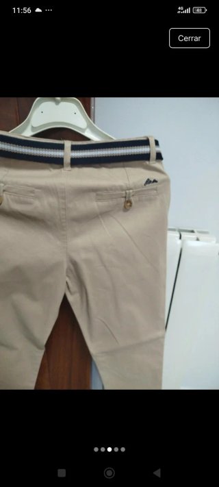 Pantalón niño beige con cinturón