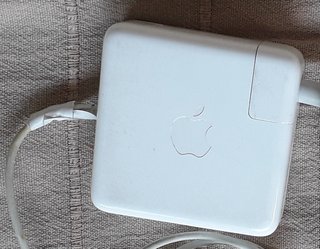 MacBook Pro 15 2015 16GB RAM 256GB SSD