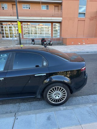 Alfa Romeo 159