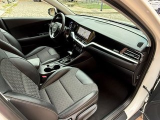 Kia Niro 1.6 GDi HEV 141 CV Drive