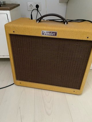 Guitarra Gibson Dorada + Amplificador Fender