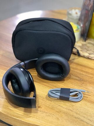 Auriculares Beats Studio Pro Negros