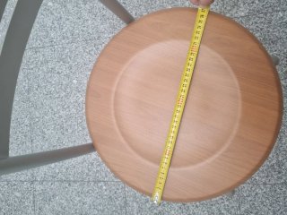 Silla de madera y metal