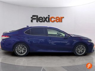 Toyota Camry 2.5 220H Business