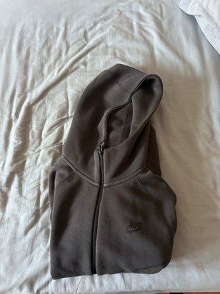 Sudadera Nike Tech Gris