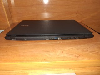 Portátil Acer Negro + Cargador