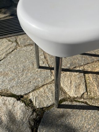 Sgabello bagno vintage bianco e argento