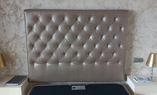Canapé abatible y cabecero de cama