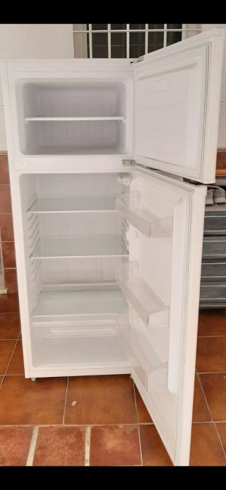 Frigorífico Kunft 240L A+