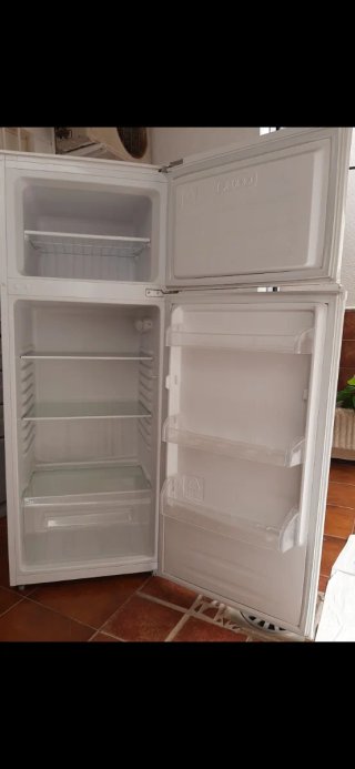 Frigorífico Kunft 240L A+