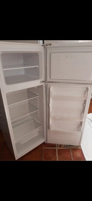 Frigorífico Kunft 240L A+