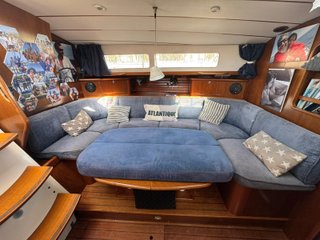 Beneteau Oceanis 44 CC Velero