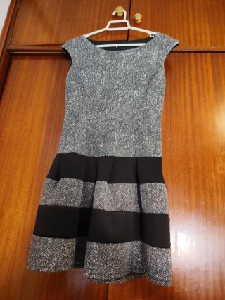 Vestido de fiesta gris y negro