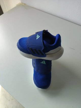 Zapatillas Adidas niño Talla 21