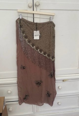 Falda pareo flecos y abalorios Zara T/L