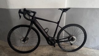 Giant E-revolt + Gravel y carretera