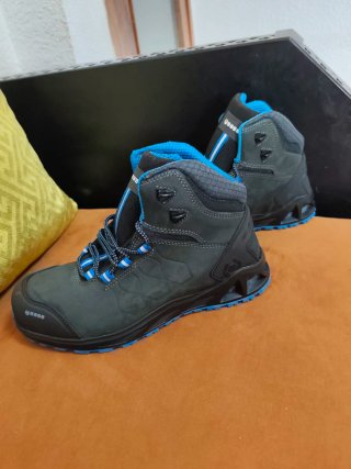 Botas Base Talla 42 Nuevas