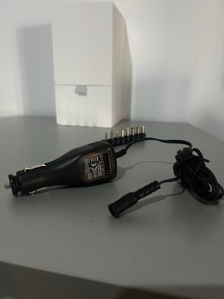 Adaptador Coche Vivanco 1.5V-12V 800mA
