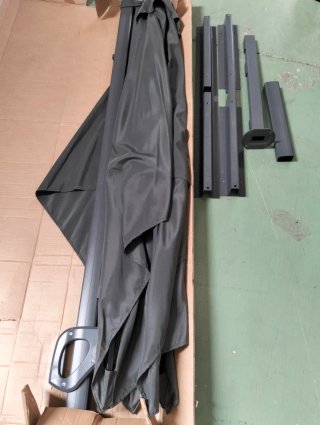 Sombrilla Excéntrica 3x2m con Base Cruzada