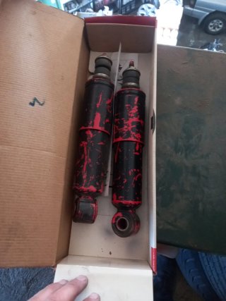 Juego Amortiguadores Koni 84 1192R/L  841191 hilux