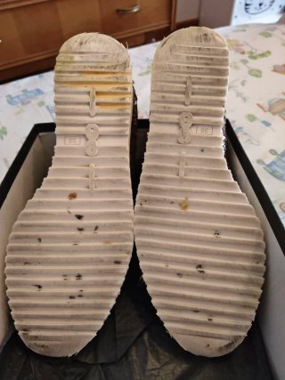 Zapatos italianos dorados con pedrería