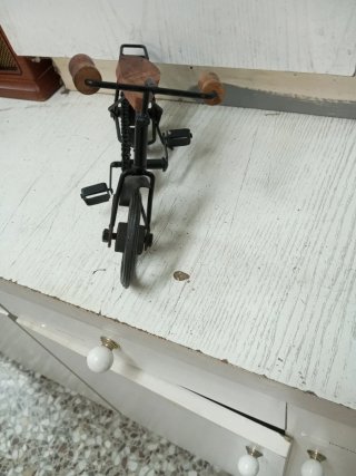 Motos decorativas de madera