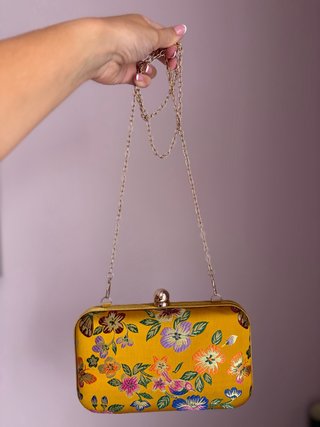 Cartera floral para eventos