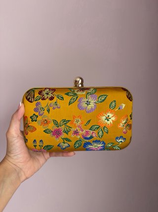 Cartera floral para eventos