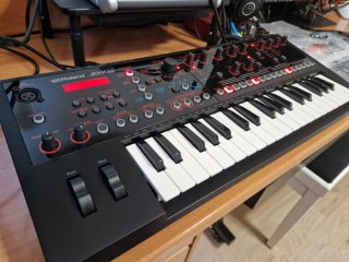 Sintetizador Roland JD-XI