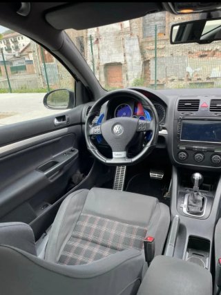 Volkswagen Golf 2004