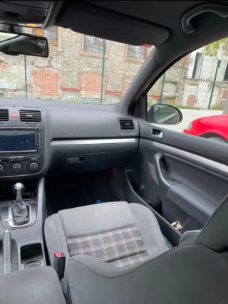 Volkswagen Golf 2004