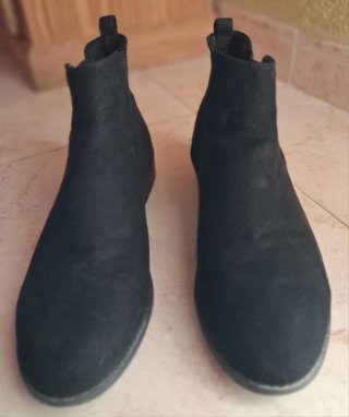 Botines negros planos punta redonda