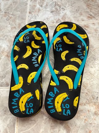 Chanclas Bimba y Lola poco usadas