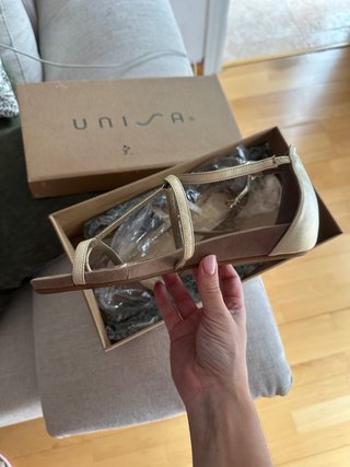 Sandalias Unisa Talla 37 Doradas