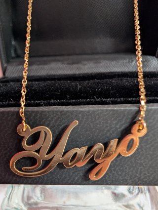 Oro 18k. 2,75 gramos.