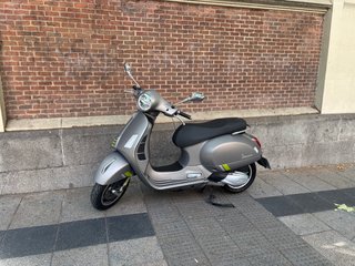 Vespa GTS 300 Super Tech