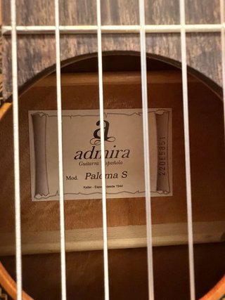 Guitarra Admira Paloma + funda acolchada