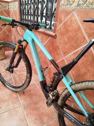 Berria Mako Cuadro Bicicleta + amortiguador