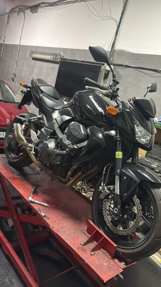 Kawasaki Z750 Negra - Buen Estado